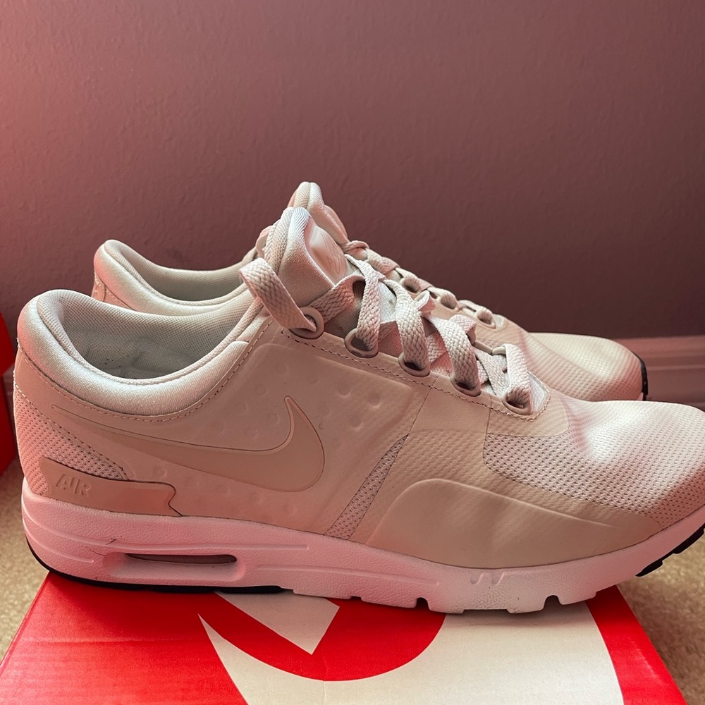 Womens Air Max